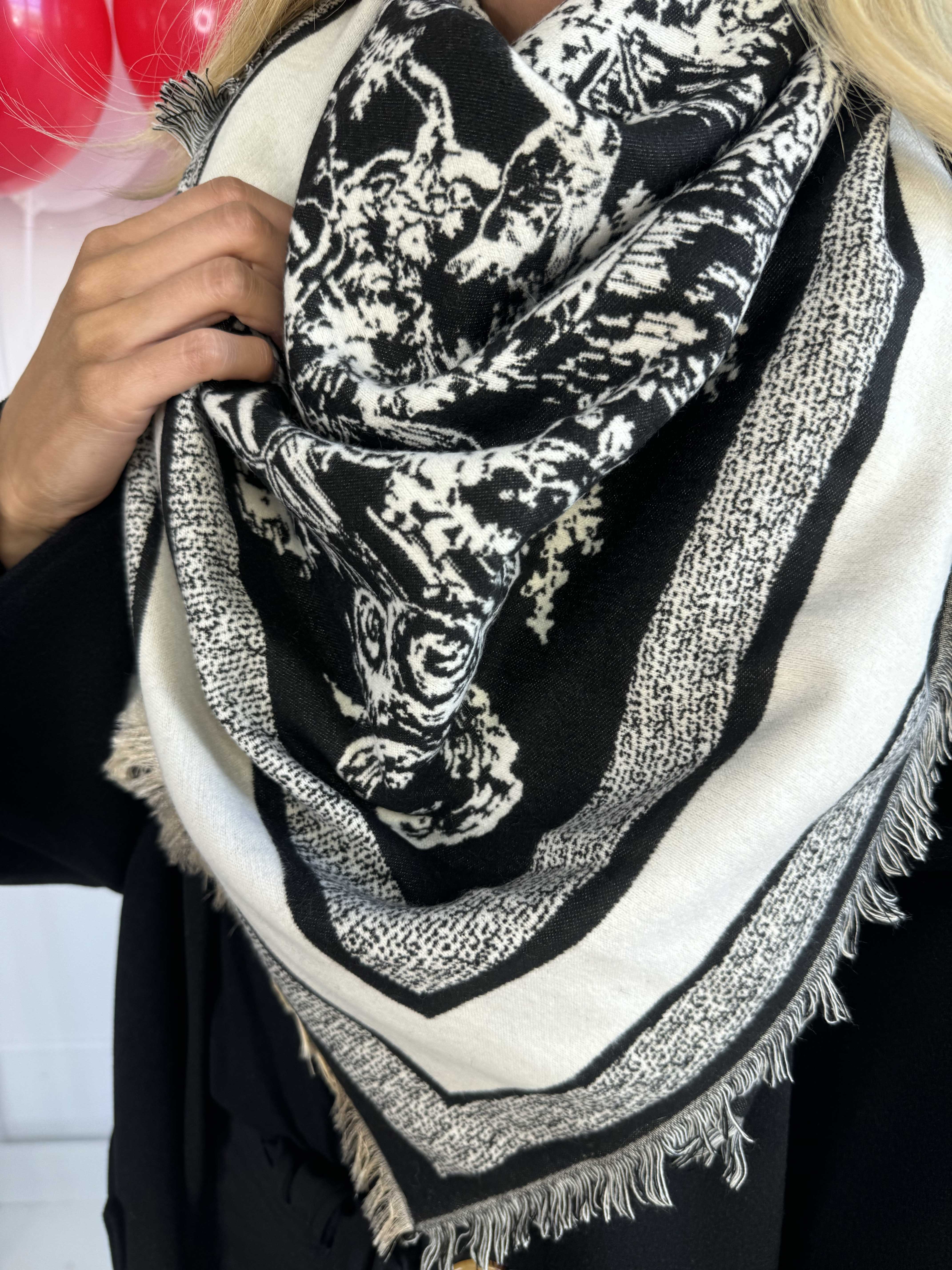 Tatiana - Meget blødt mønstret tørklæde